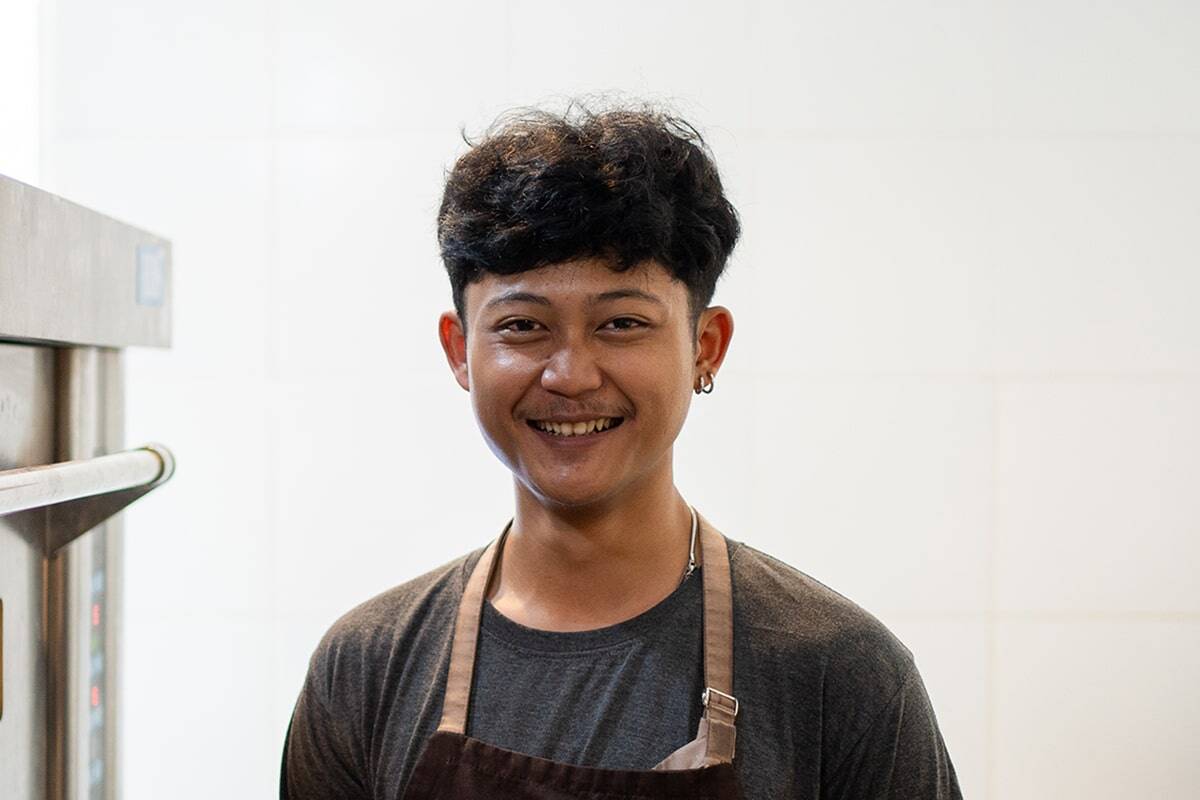 Kurniawan Ahmad Jaya-Cook Helper-Slow